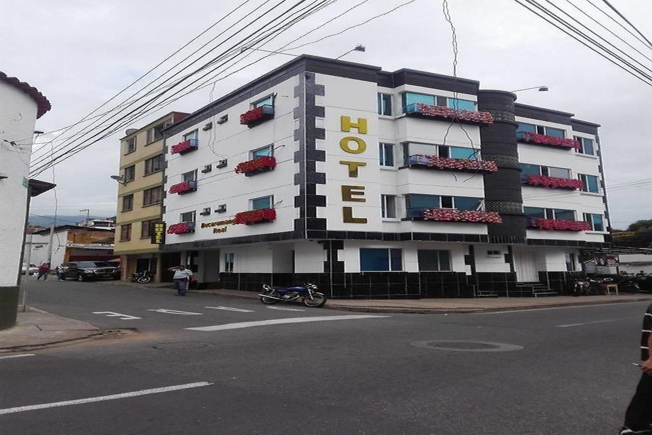 Hotel Bucaramanga Real エクステリア 写真